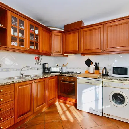 Carlos House - Beach, Sunny Balcony, Shared Pool * Baleal