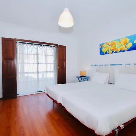 Carlos House - Beach, Sunny Balcony, Shared Pool Σπίτι διακοπών *