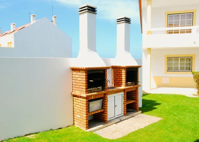 Carlos House - Beach, Sunny Balcony, Shared Pool *