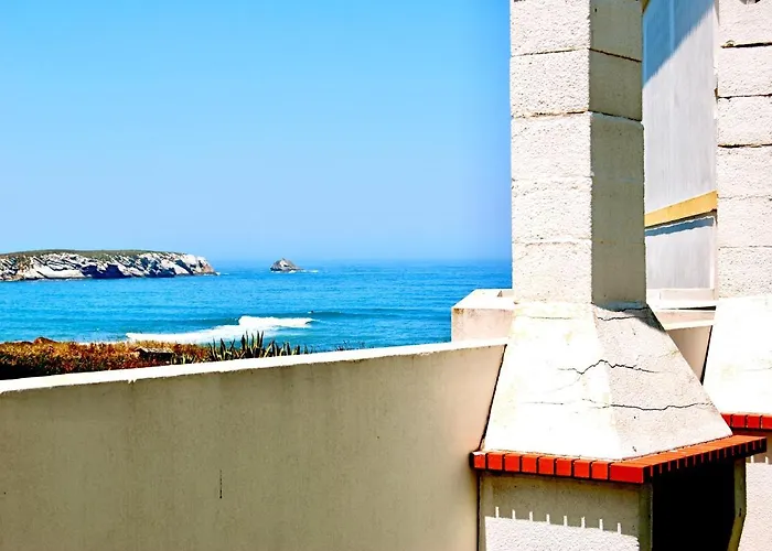 Carlos House - Beach, Sunny Balcony, Shared Pool Nyaraló *