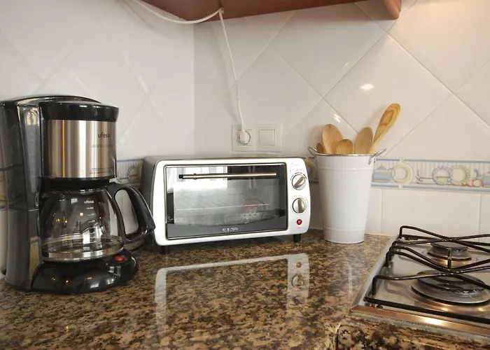 Carlos House - Beach, Sunny Balcony, Shared Pool * בליאל