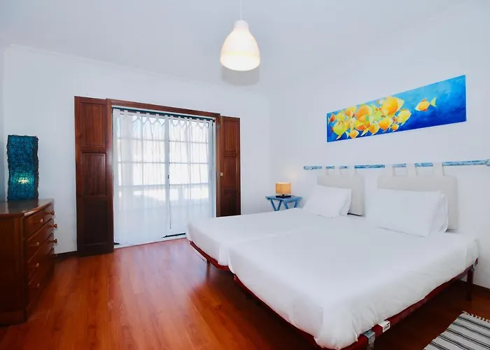 Carlos House - Beach, Sunny Balcony, Shared Pool בית נופש *